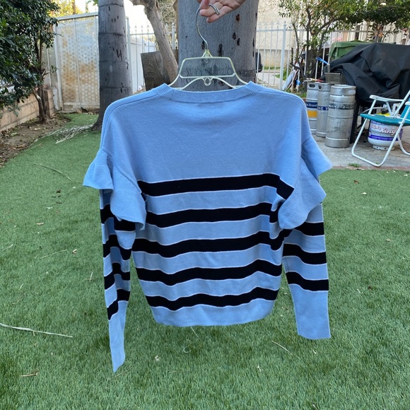 Sweater/top - Picture 2 of 2